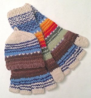 100% Alpaca hooded mitten texting glove